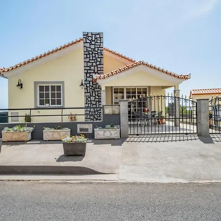 Casa Flor Do Campo Holiday home Calheta (Madeira)